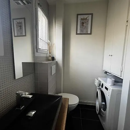 Σπίτι διακοπών Maison Renovee, 4 Chambres, A 200m De La Et 400m Du Centre, Terrasse Et Cour Cloturee - Fr-1-194-178